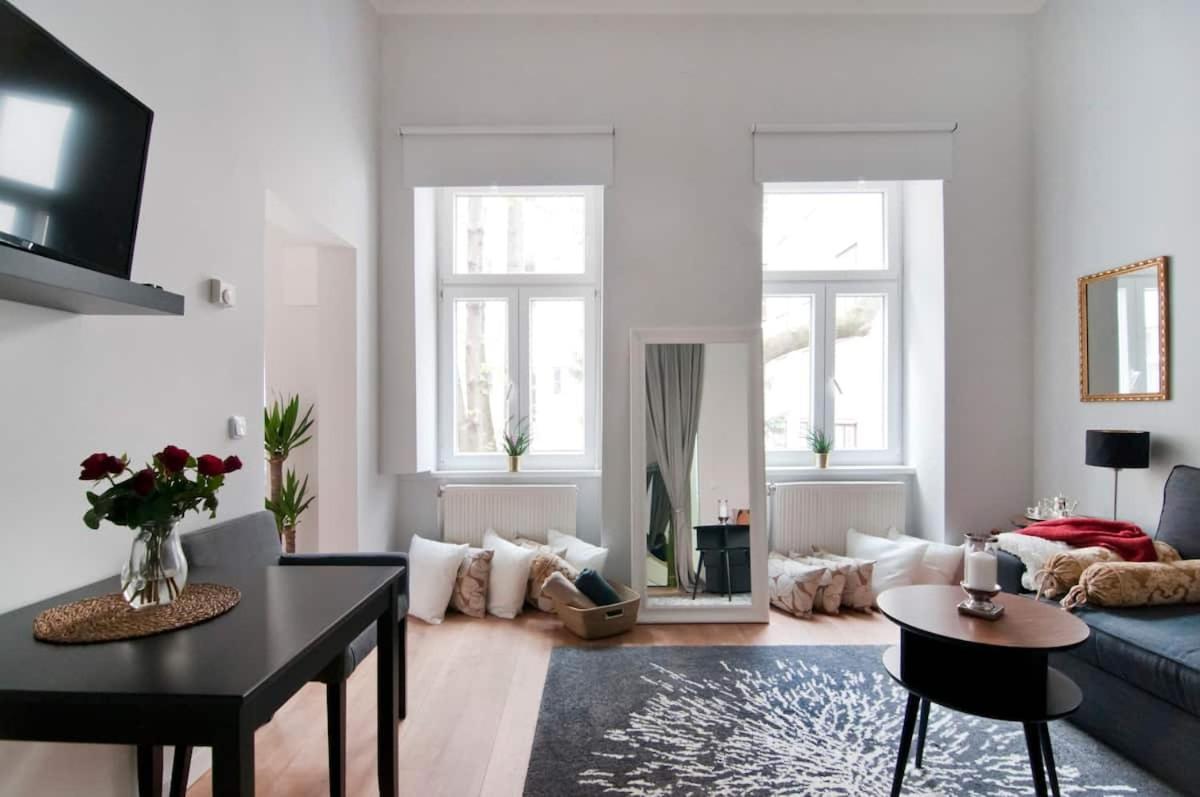 ⍟Luxurious And Bright⍟ 5 Min Walk To City Center Vienna Exterior photo